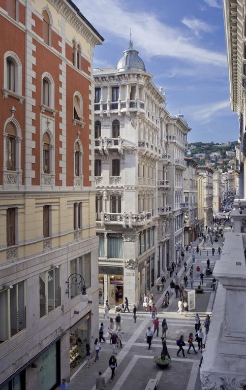 Palace Suite Trieste Esterno foto